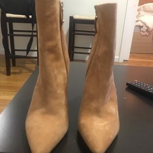 BCBG MAXAZRIA shoes size 9